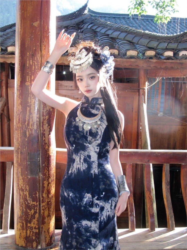 ชุดบาติกใหม่ เท่ห์ๆ สำหรับผู้ห - Ethnic Dress Fashion Show บทวิจารณ์และราคา