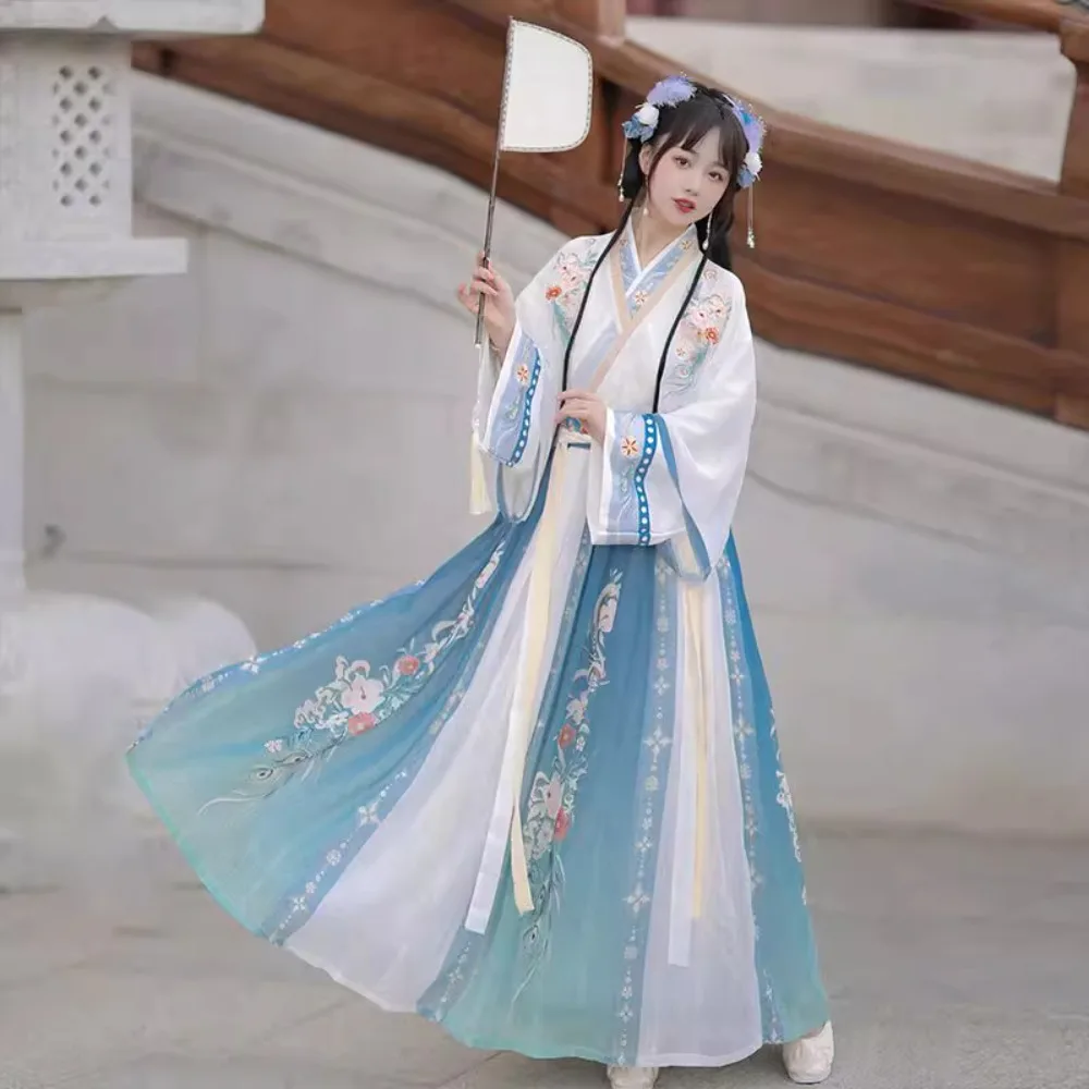 Hanfu จีนแบบดั้งเดิมชุดคอสเพลย - Ethnic Dress Fashion Show บทวิจารณ์และราคา
