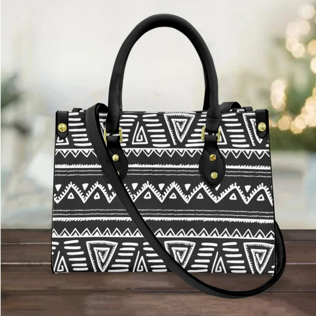 กระเป๋าสะพายไหล่หนัง PU สไตล์ว - Ethnic Chic Fashion บทวิจารณ์และราคา